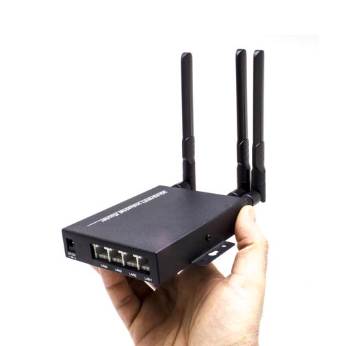 Routeur industriel professionnel GSM 3G / 4G connexion Wi-Fi et 4 ports  Ethernet